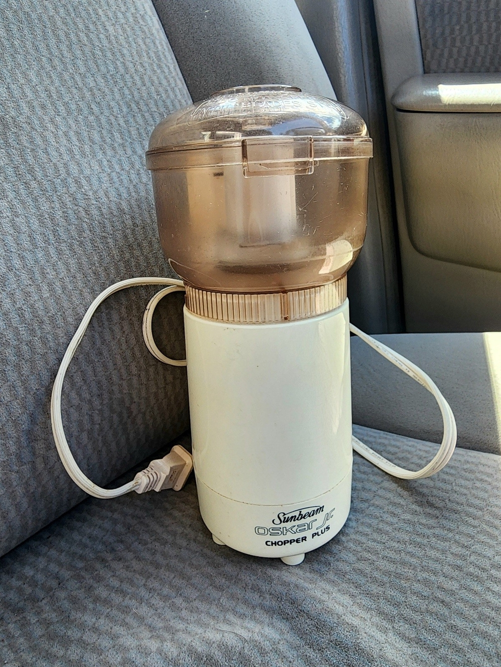 Sunbeam Oskar Jr Chopper Plus Electric Mini Food Chopper White with Smoke Lid